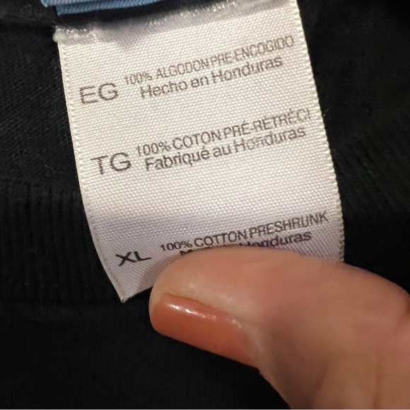 Disney Mary Poppins Broadway Black Short Sleeve T Shirt size XL Unisex - Picture 7 of 7